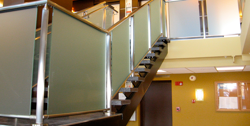 CRS Railing Systems Installation Image Gallery of C.R. Laurence TAPER